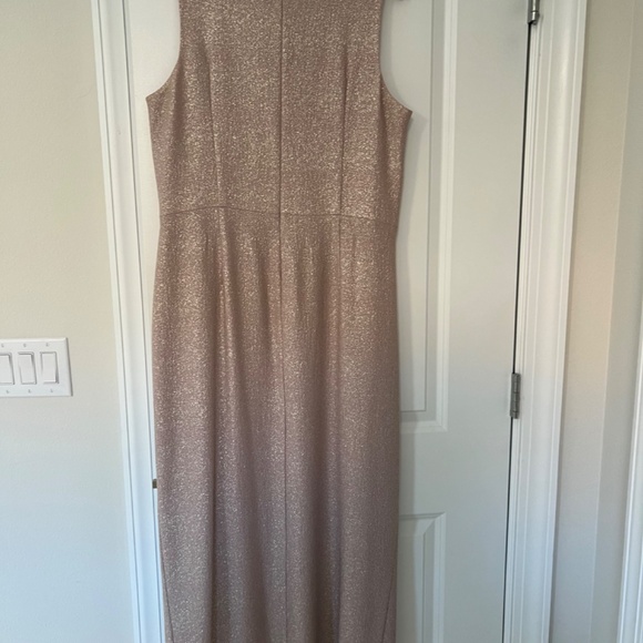 Dress - Picture 5 of 8